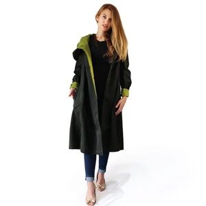 EUC- Mycra Pac ‘Donatella’ Long Reversible Raincoat